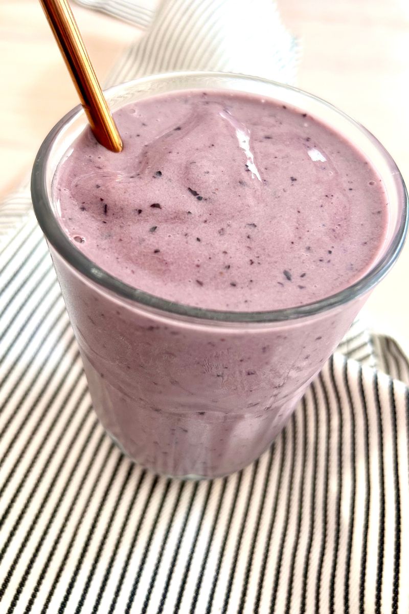 creamy smoothie in glass